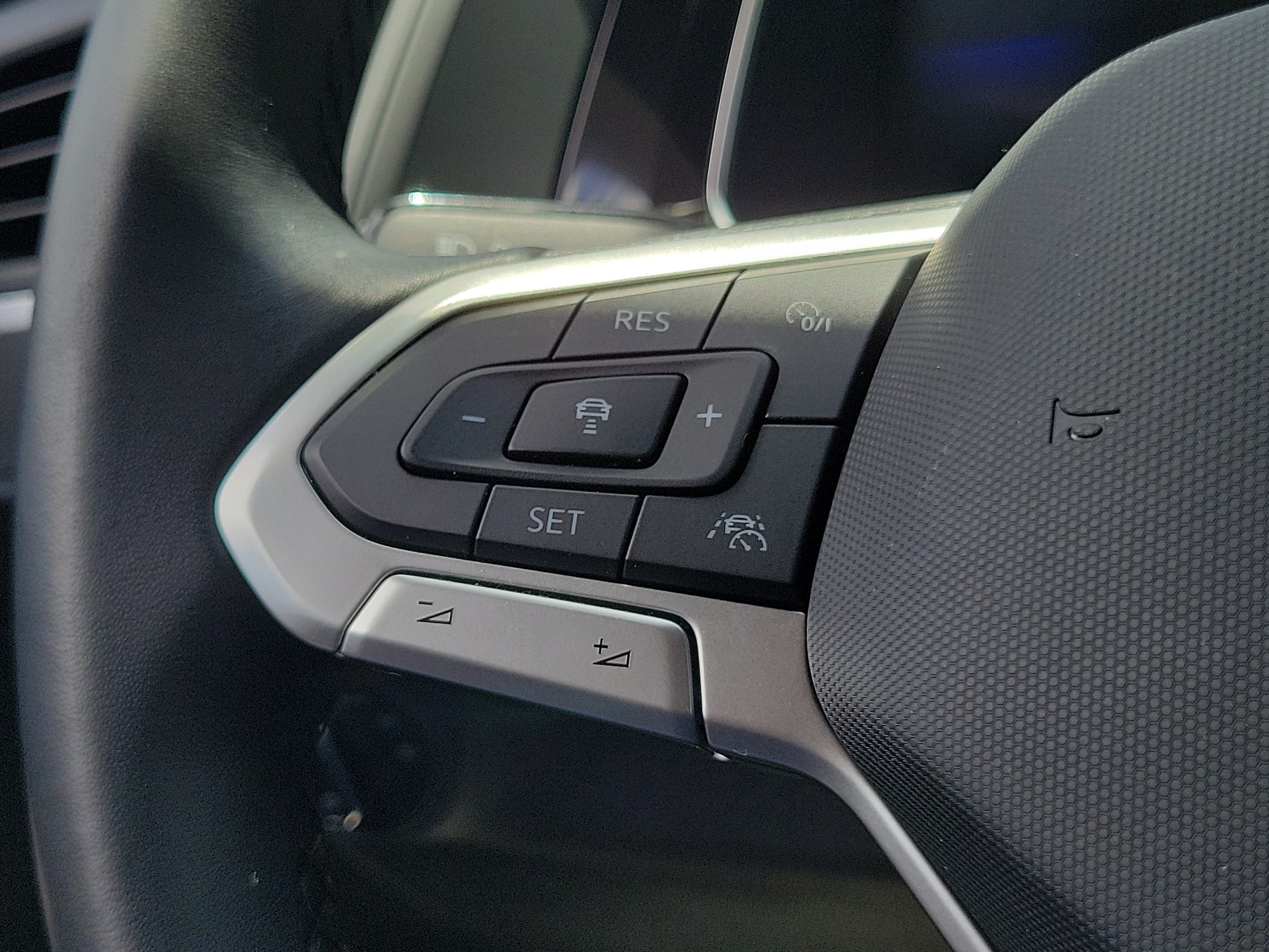2023 Volkswagen Jetta Sport - Photo 25