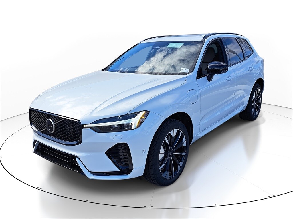 New 2026 Volvo XC60 plug-in hybrid T8 Plus SUV