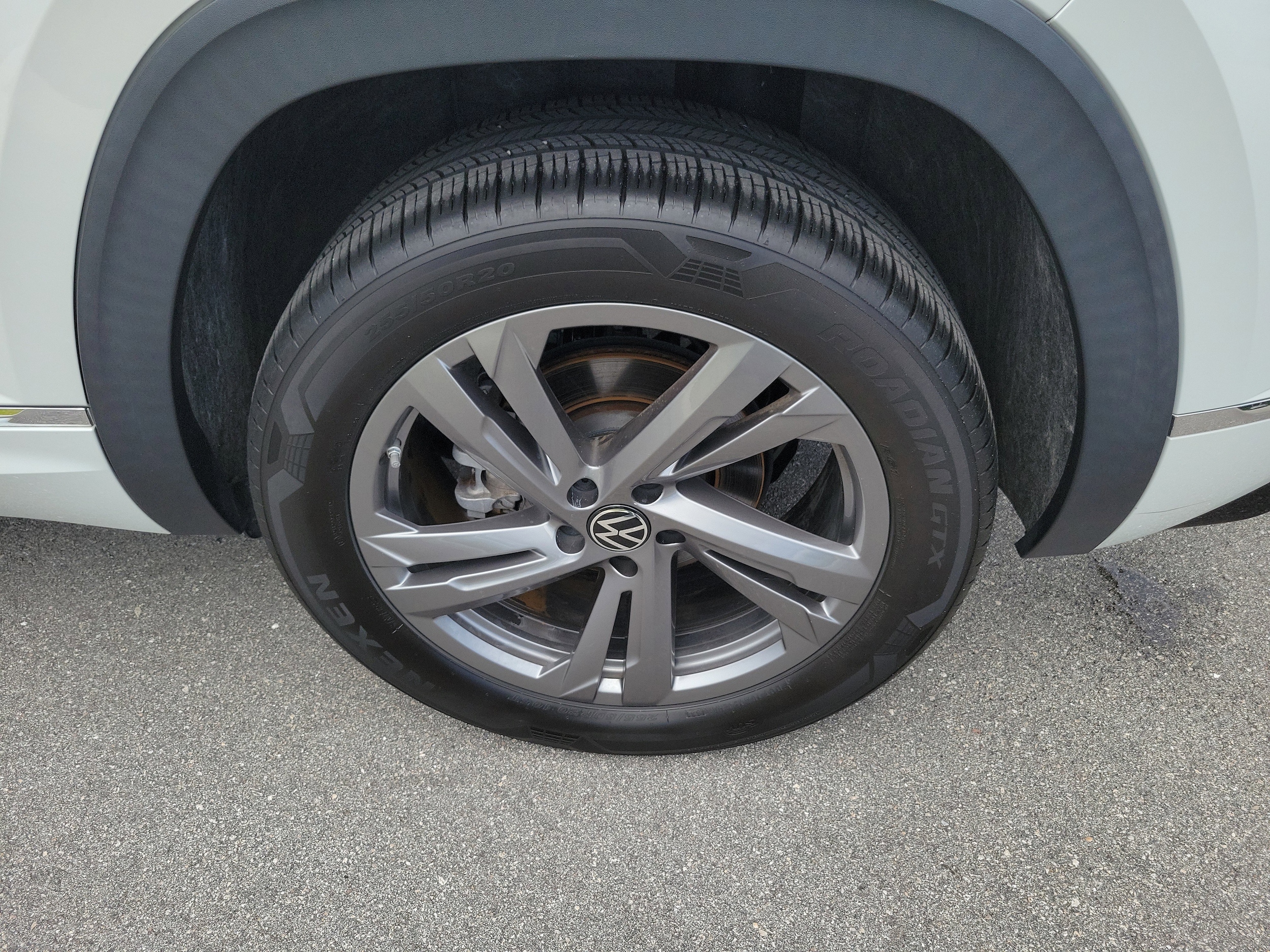 2024 Volkswagen Atlas Cross Sport SEL R-LINE - Photo 9