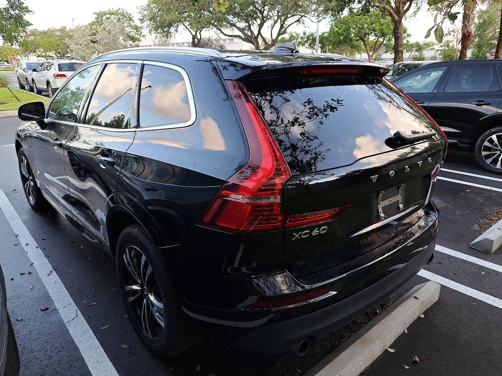 Used 2020 Volvo XC60 T6 Momentum SUV