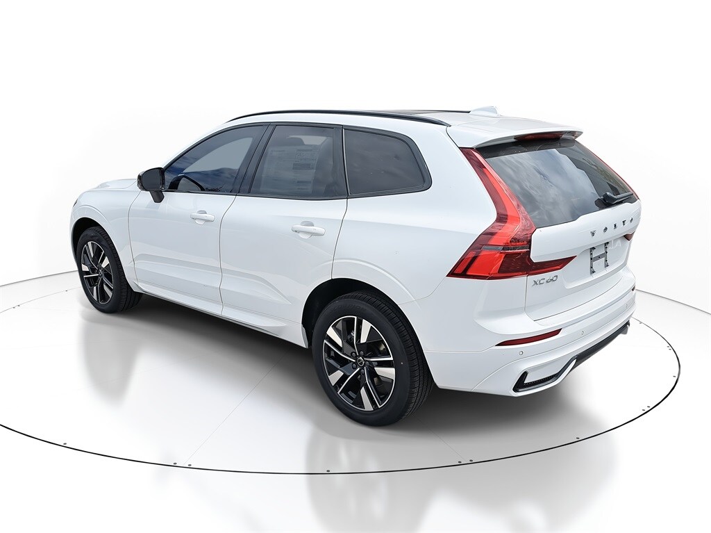 New 2026 Volvo XC60 B5 Core SUV