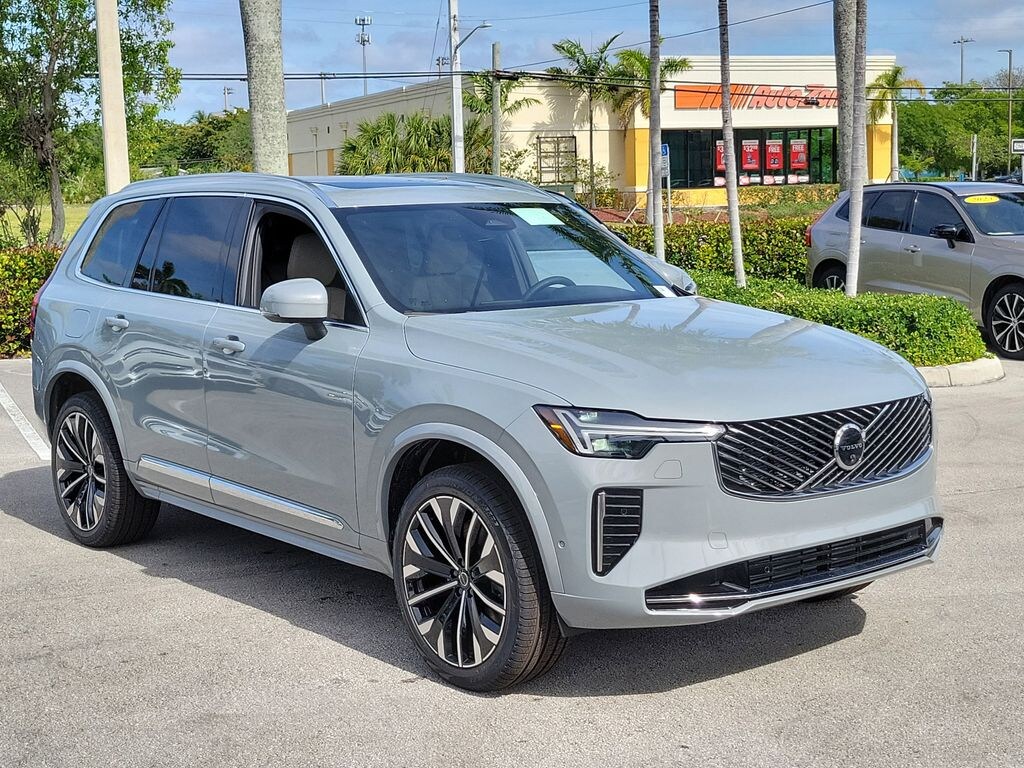 New 2026 Volvo XC90 plug-in hybrid T8 Plus 7-Seater SUV