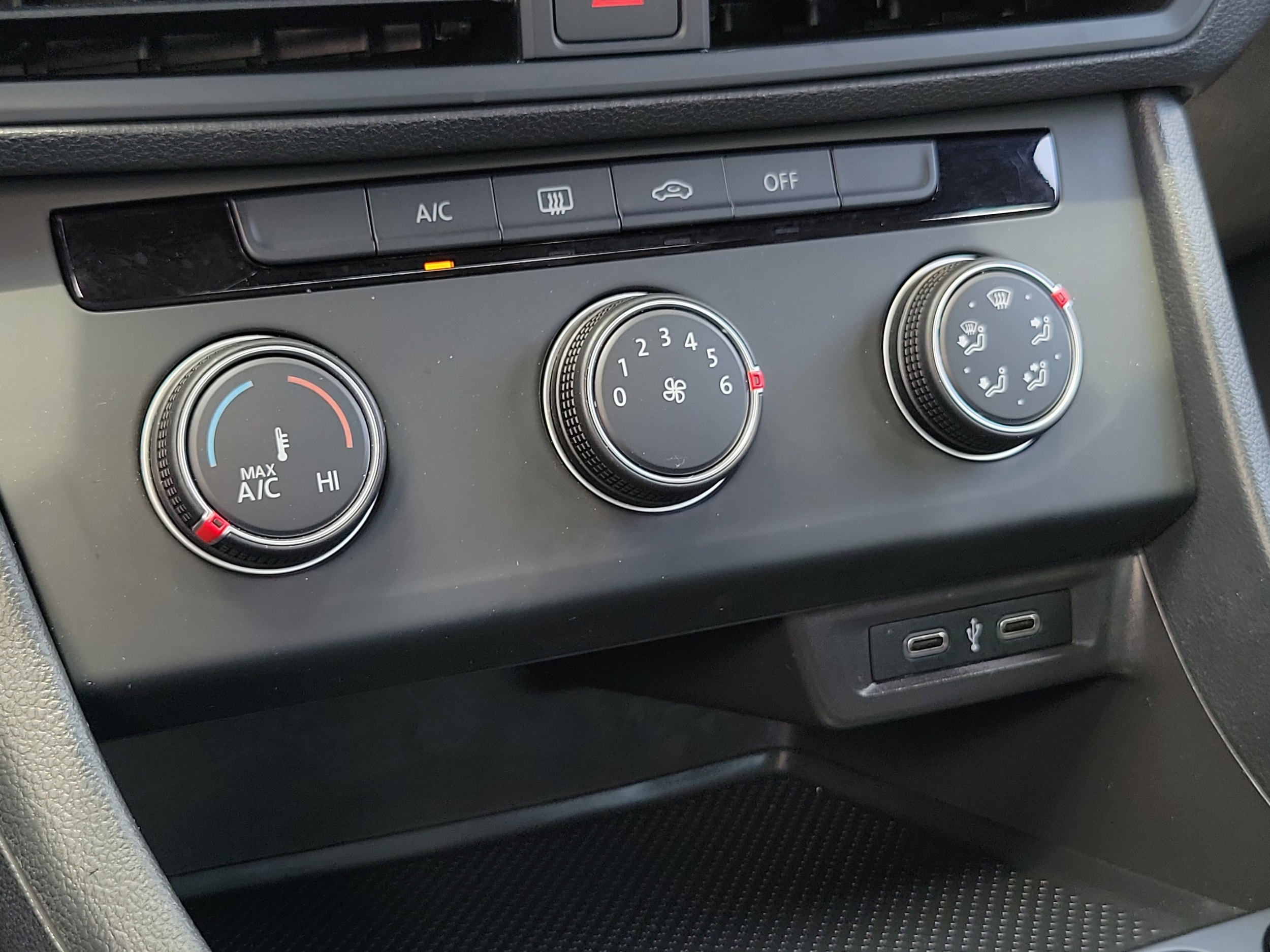2023 Volkswagen Jetta Sport - Photo 30