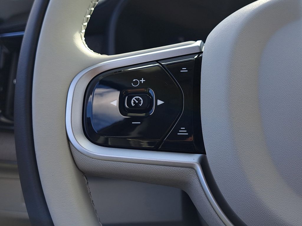 2026 Volvo XC90 Ultra - Photo 26