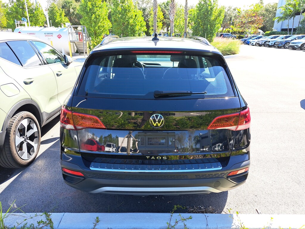 Used 2023 Volkswagen Taos 1.5T S SUV