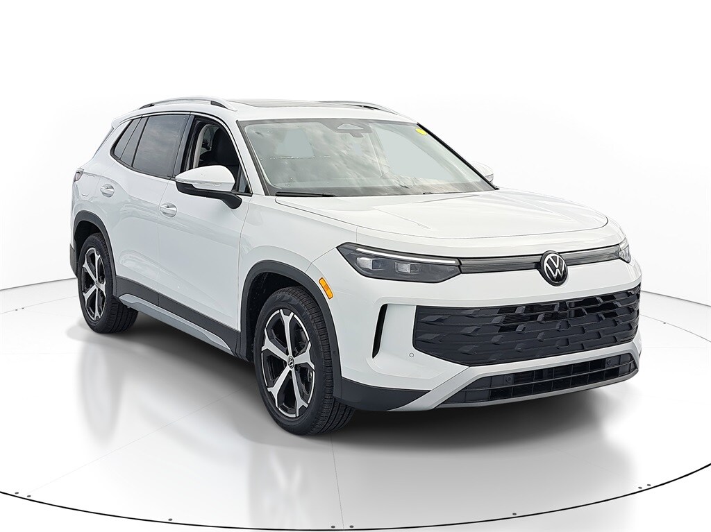 New 2026 Volkswagen Tiguan 2.0T SE SUV