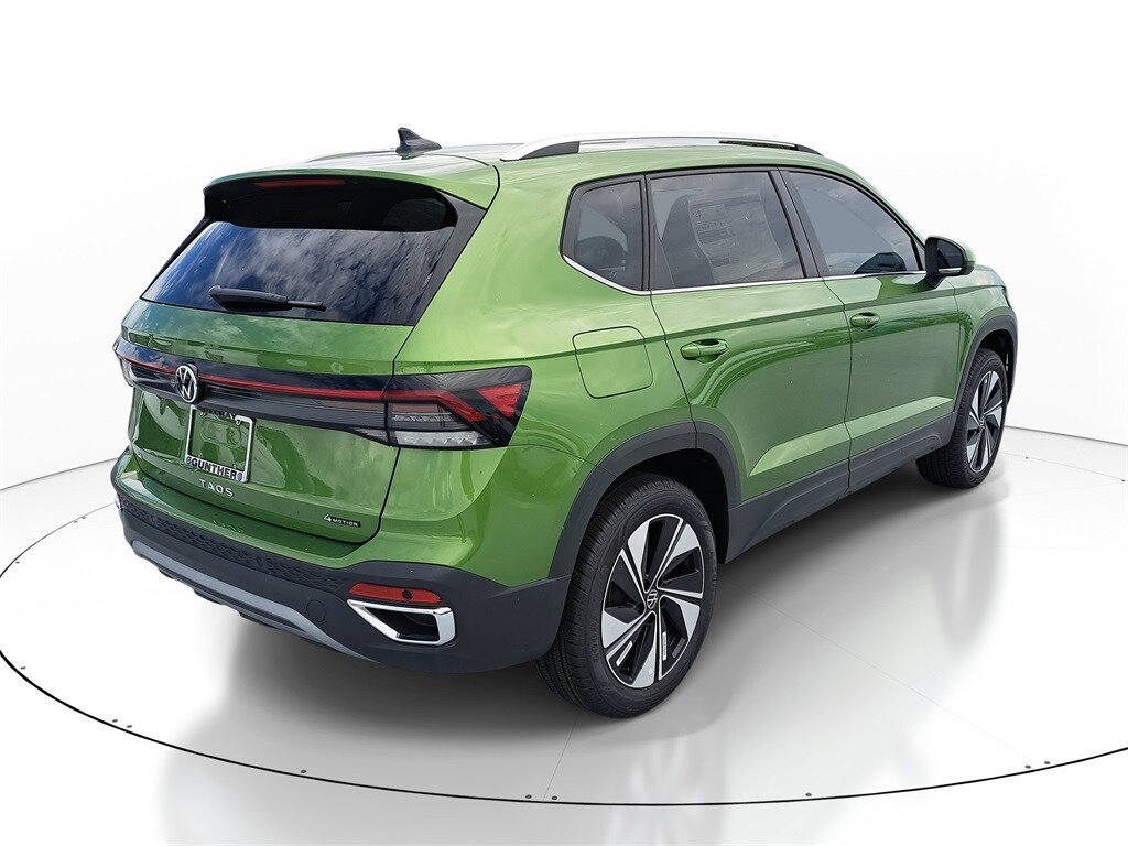 New 2025 Volkswagen Taos 1.5T SE SUV