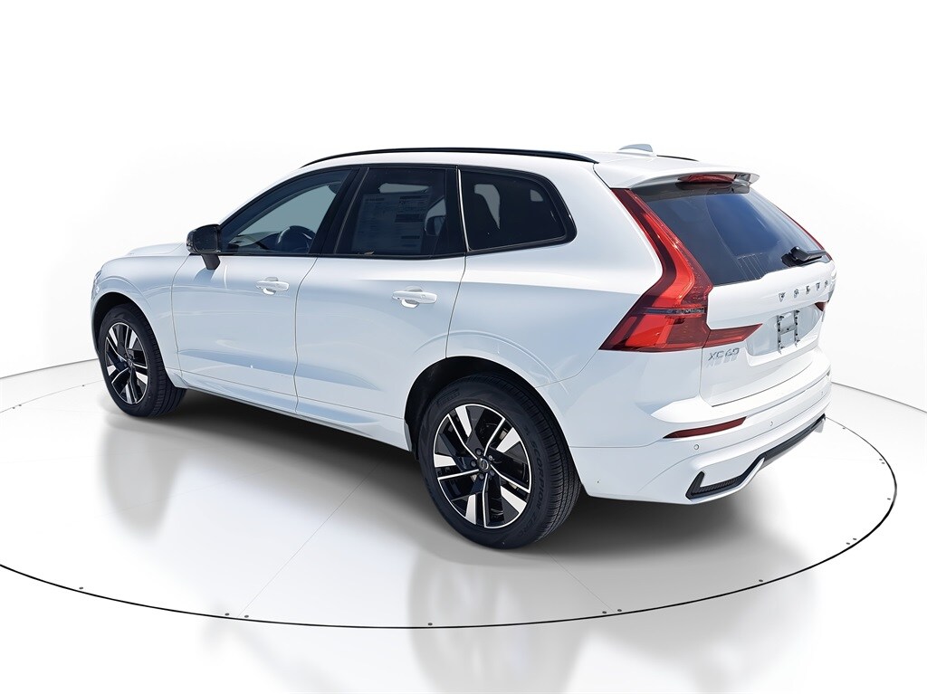 New 2026 Volvo XC60 B5 Core SUV
