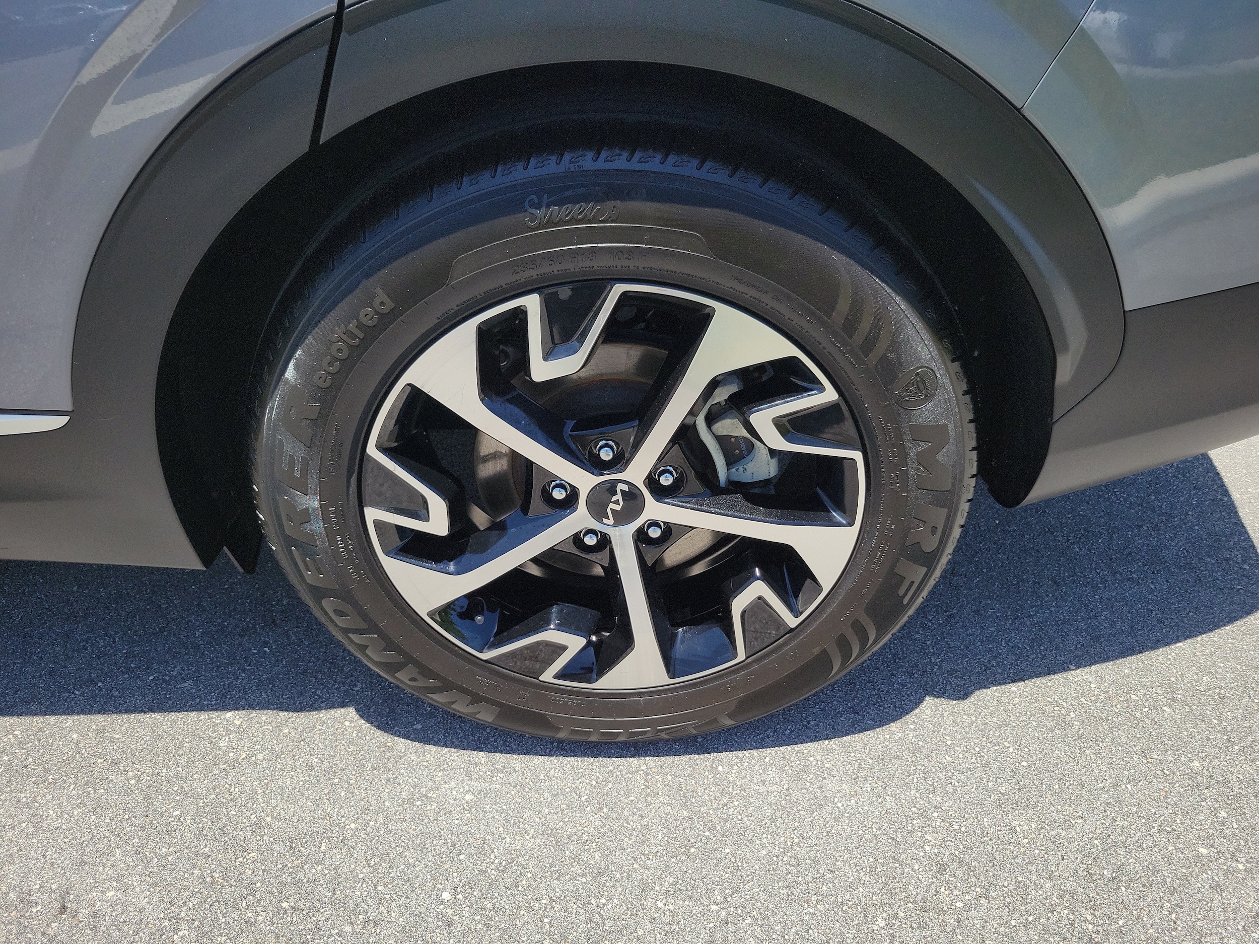 2023 Kia Sportage EX - Photo 7