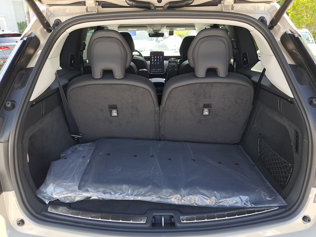 2025 Volvo EX90 Plus - Photo 6
