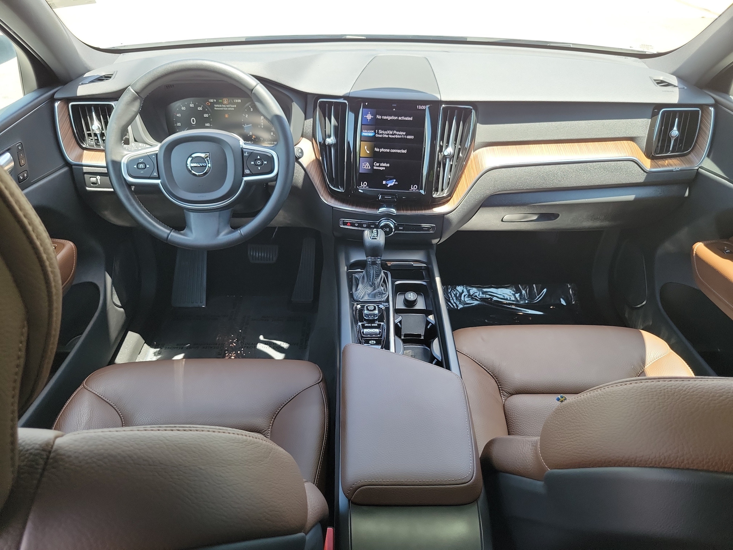 2021 Volvo XC60 Momentum - Photo 15