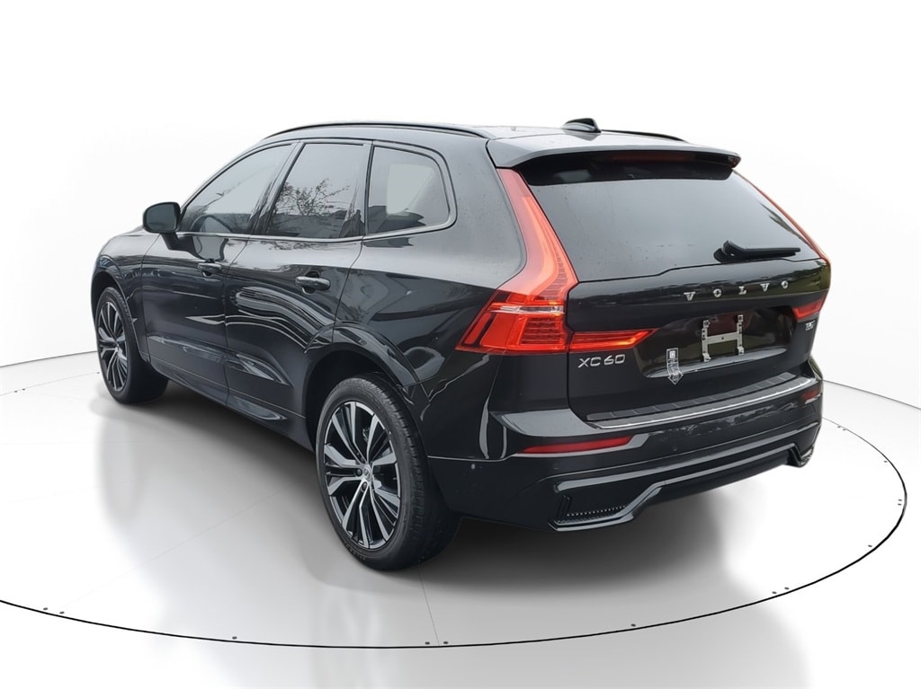 New 2025 Volvo XC60 B5 Plus SUV