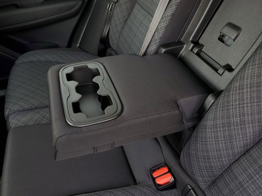 2025 Volvo XC60 Core - Photo 13
