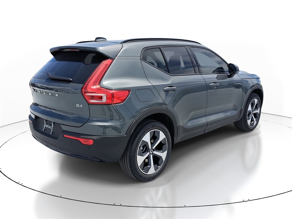 Certified 2026 Volvo XC40 B4 Core SUV