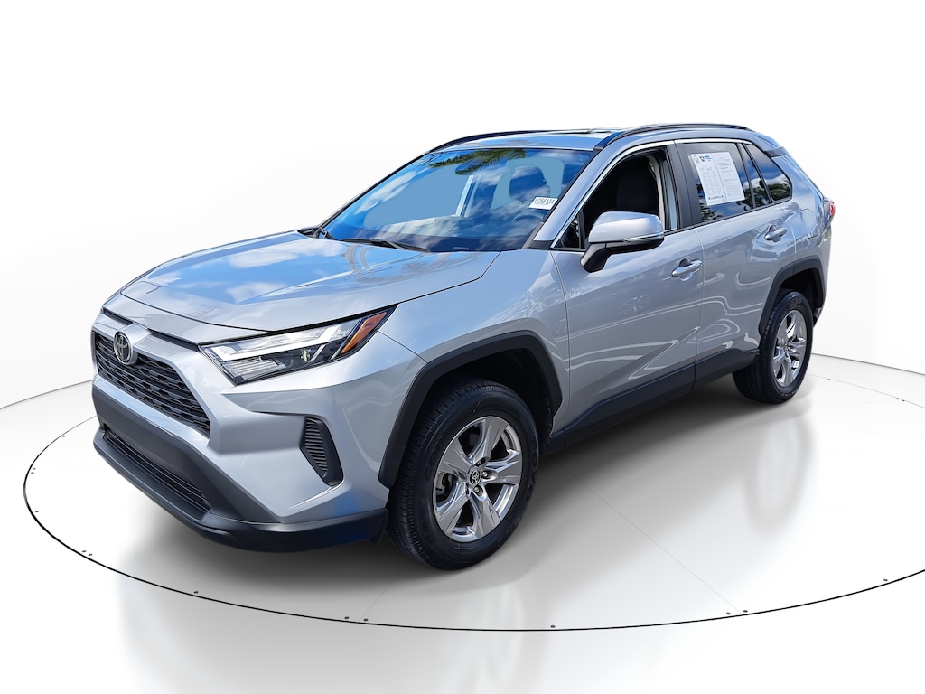 Used 2022 Toyota RAV4 XLE SUV