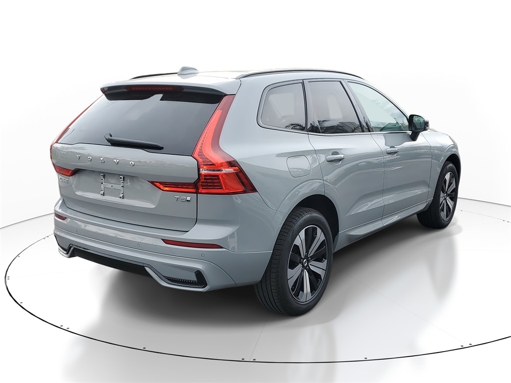 New 2025 Volvo XC60 plug-in hybrid T8 Core SUV