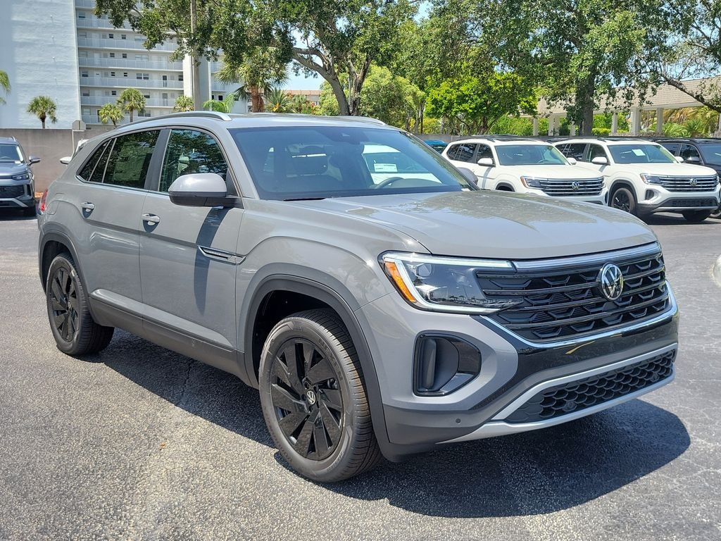 New 2026 Volkswagen Atlas Cross Sport 2.0T SE w/Technology SUV