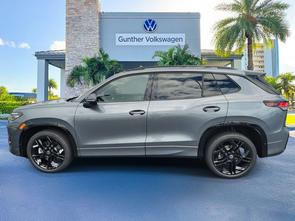 New 2026 Volkswagen Tiguan 2.0T SE R-Line Black SUV