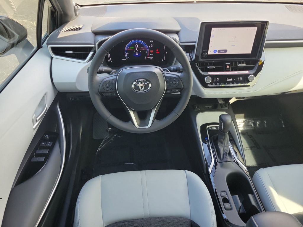 2024 Toyota Corolla Hatchback XSE - Photo 12