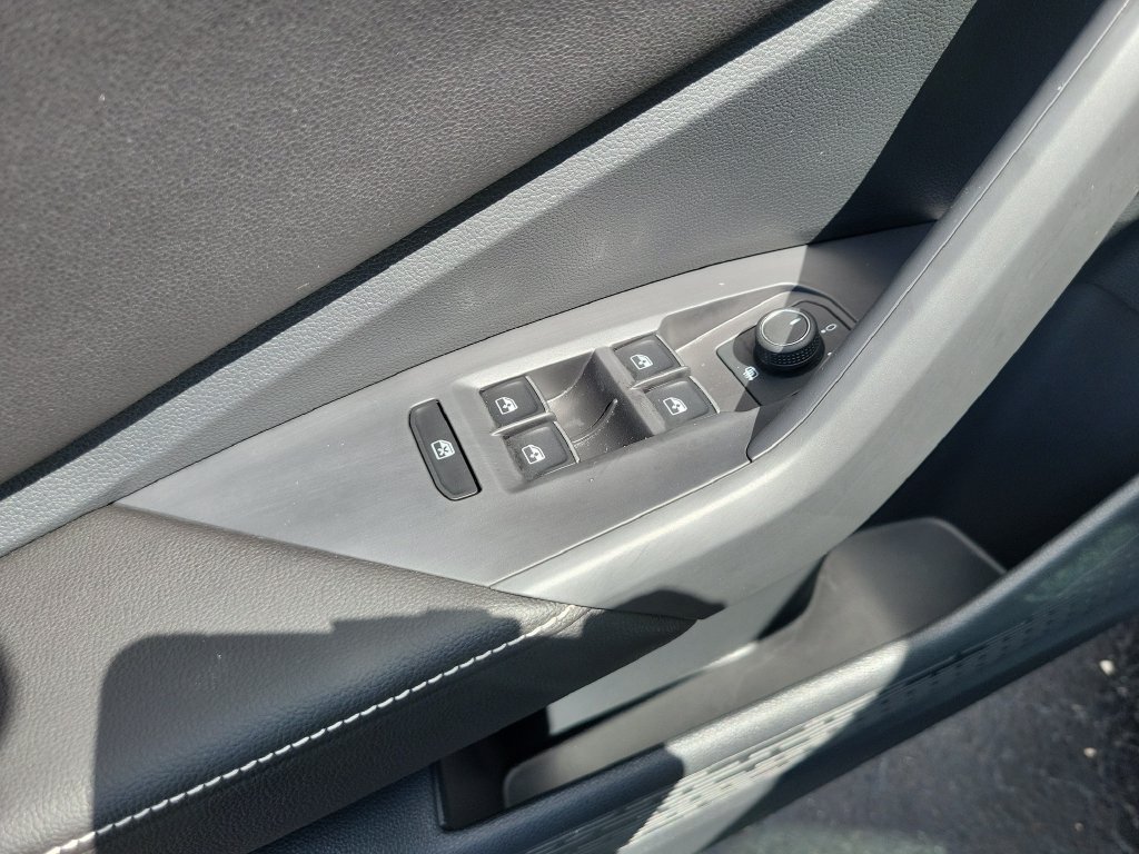 2023 Volkswagen Jetta SE - Photo 21