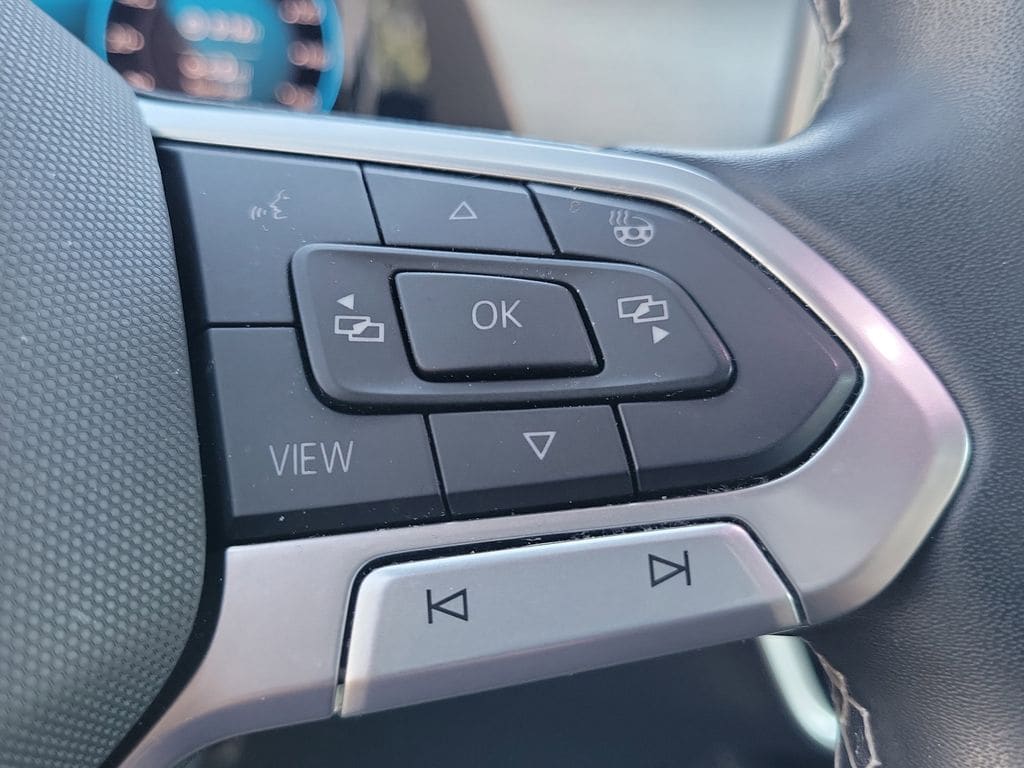 2024 Volkswagen Atlas Cross Sport SE w/Tech - Photo 23