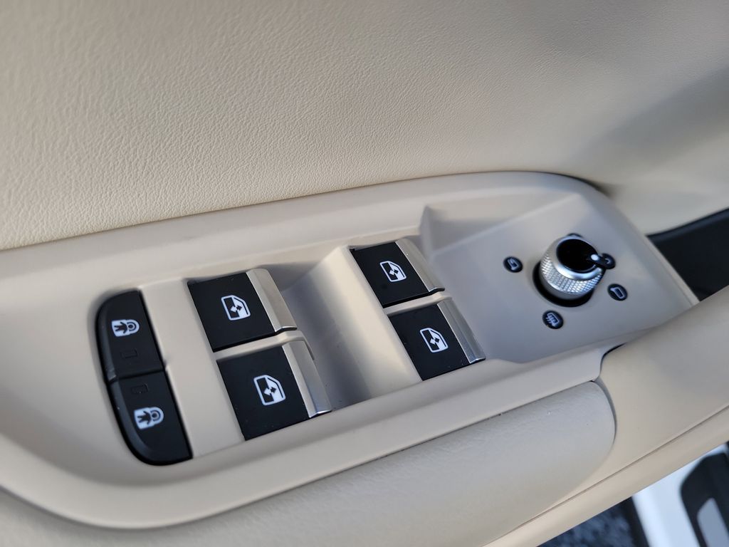 2023 Audi Q5 Premium - Photo 15