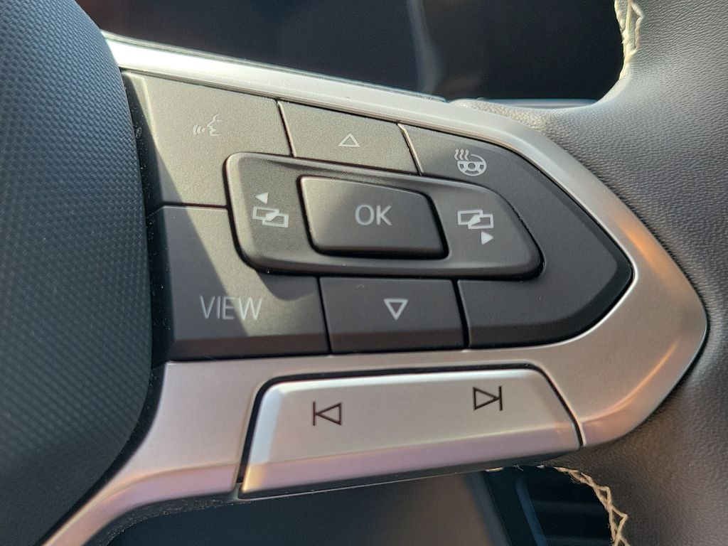 2023 Volkswagen Taos SE - Photo 18