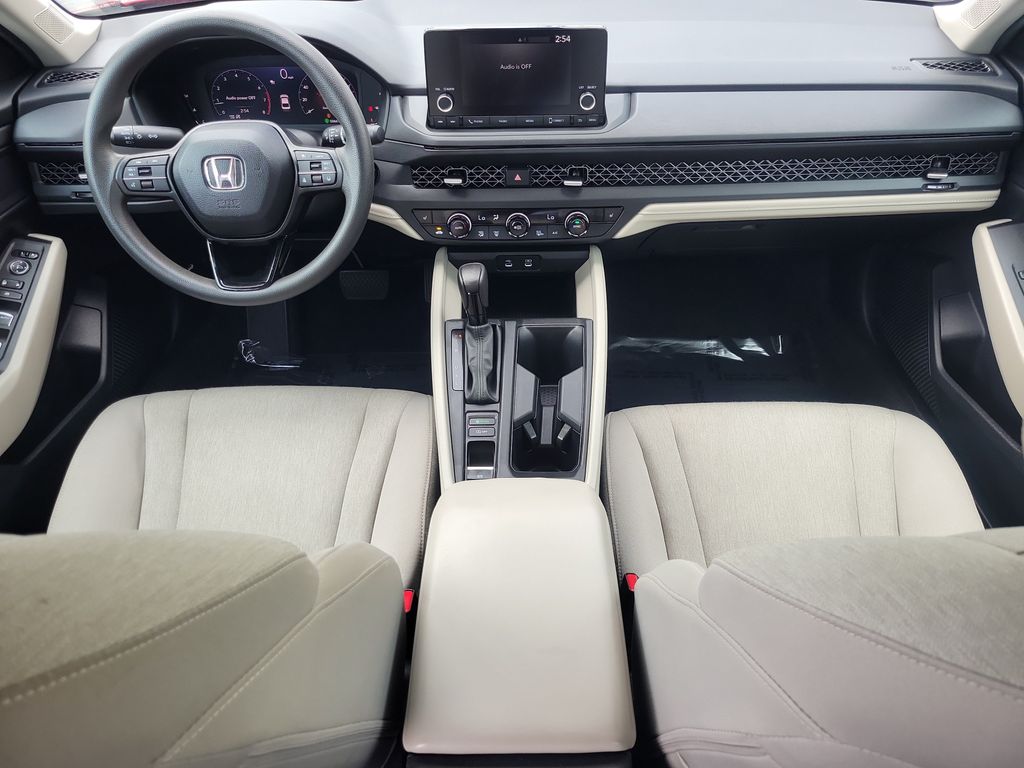 2025 Honda Accord SE - Photo 11