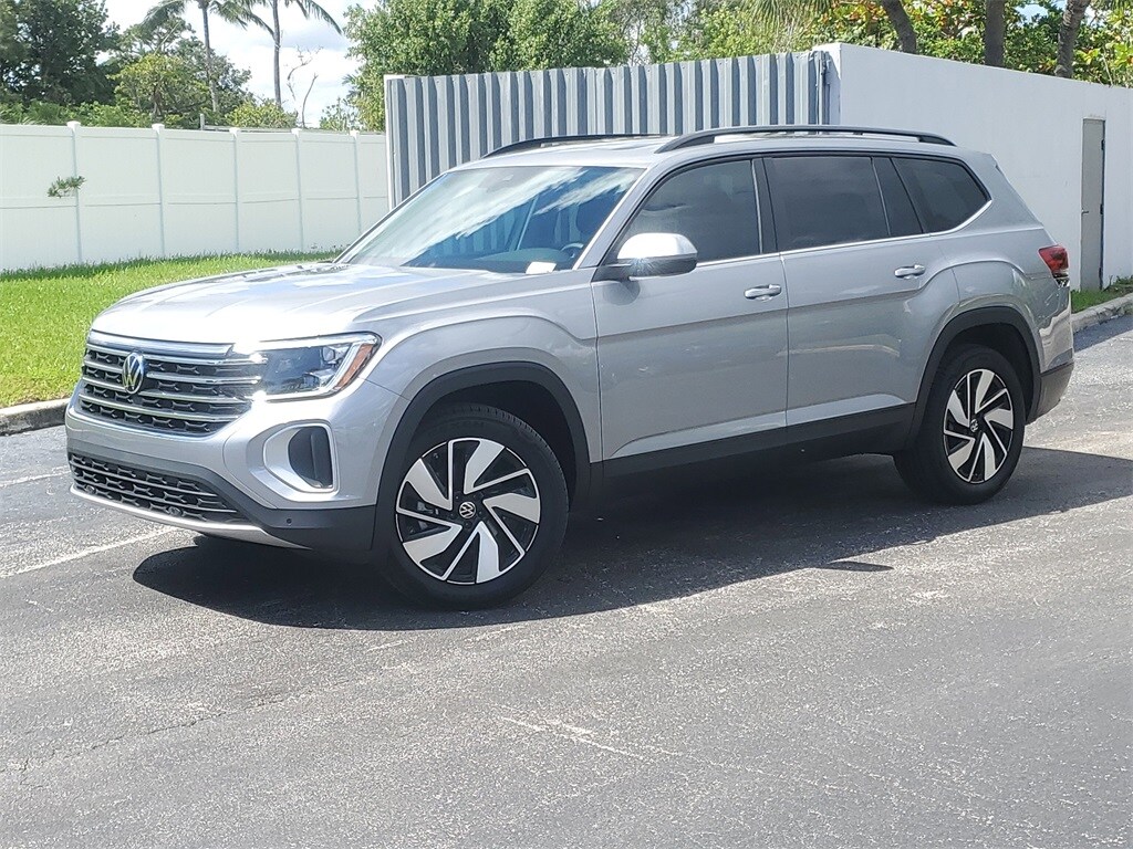 New 2025 Volkswagen Atlas 2.0T SE w/Technology SUV