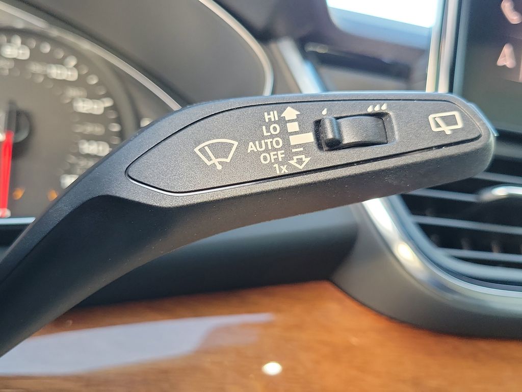 2023 Audi Q5 Premium - Photo 23