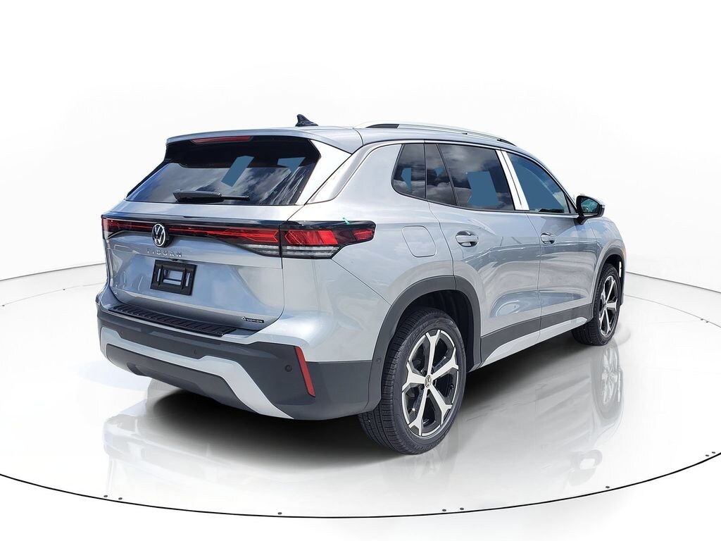 New 2026 Volkswagen Tiguan 2.0T SE SUV