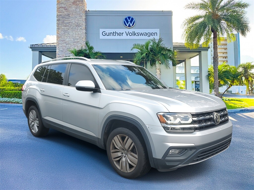 2019 Volkswagen Atlas V6 SE photo 2