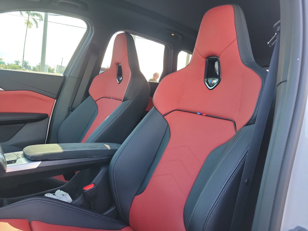 2025 BMW X1 M35i - Photo 21