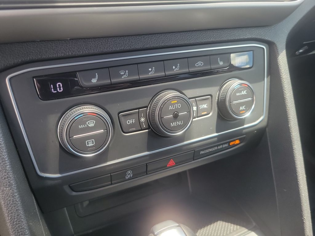 2021 Volkswagen Atlas Cross Sport SE w/Tech - Photo 29