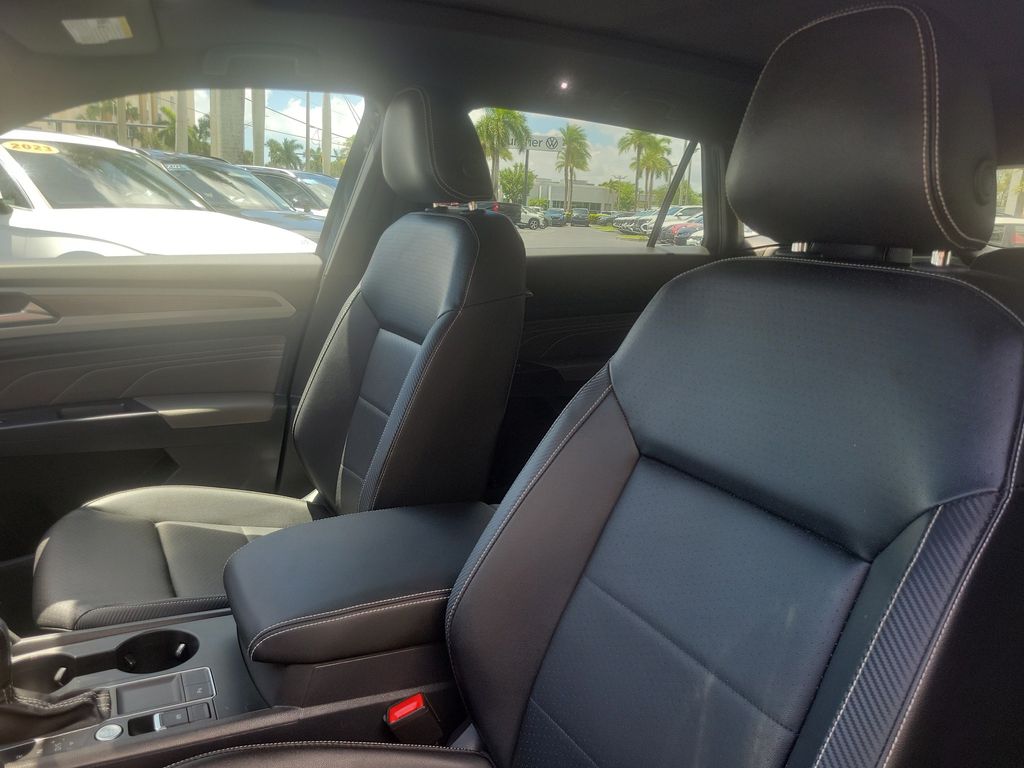 2021 Volkswagen Atlas Cross Sport SE w/Tech - Photo 19