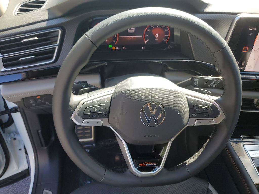 2025 Volkswagen Atlas Atlas Peak Edition - Photo 25