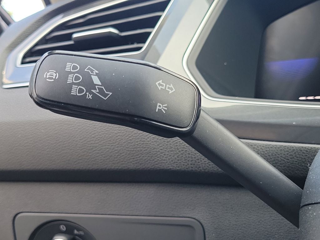 2024 Volkswagen Tiguan SE - Photo 24
