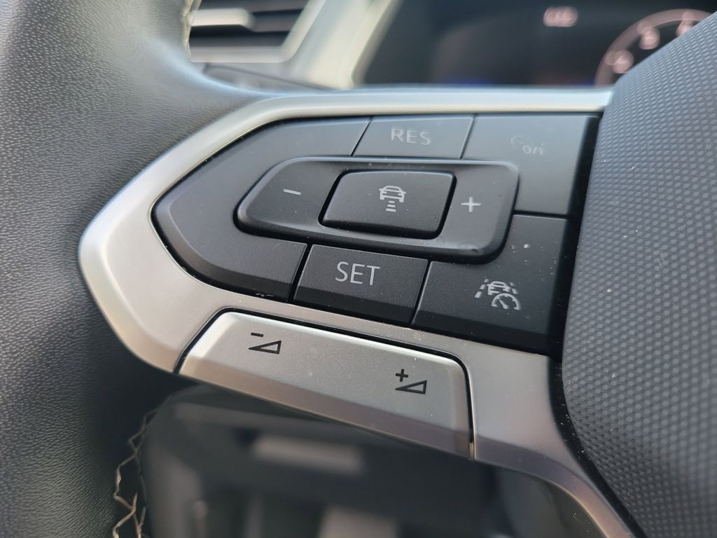 2024 Volkswagen Tiguan SE - Photo 21
