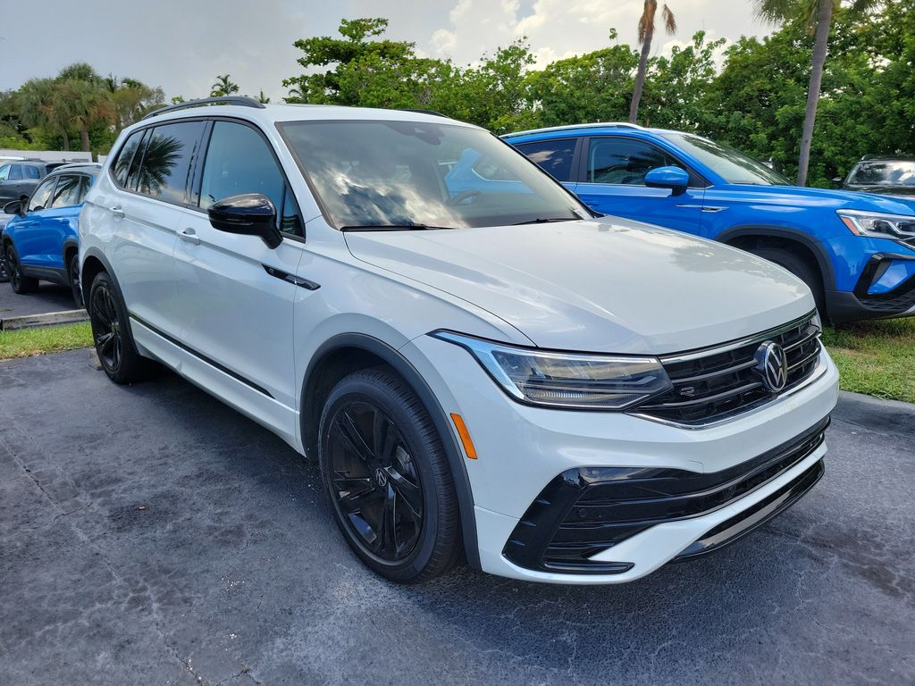 2023 Volkswagen Tiguan SE R-LINE BLACK - Photo 4