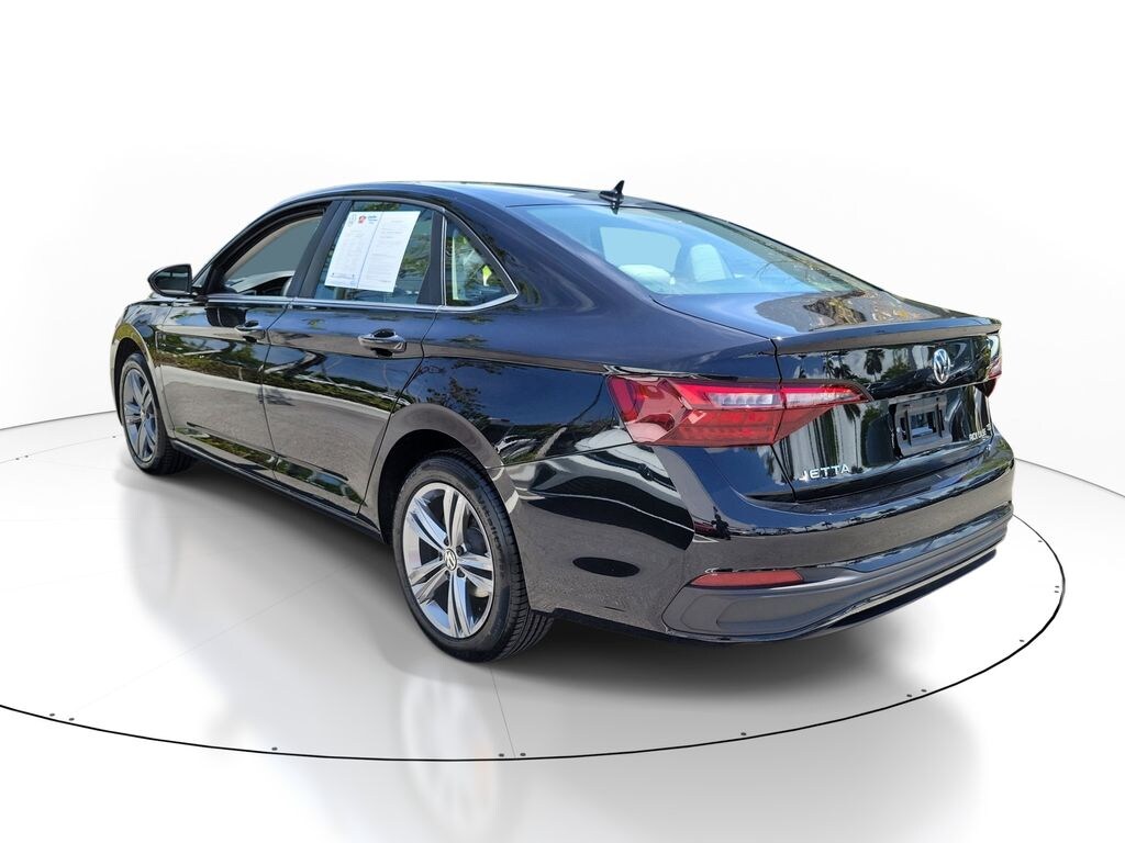 Used 2024 Volkswagen Jetta 1.5T SE Sedan