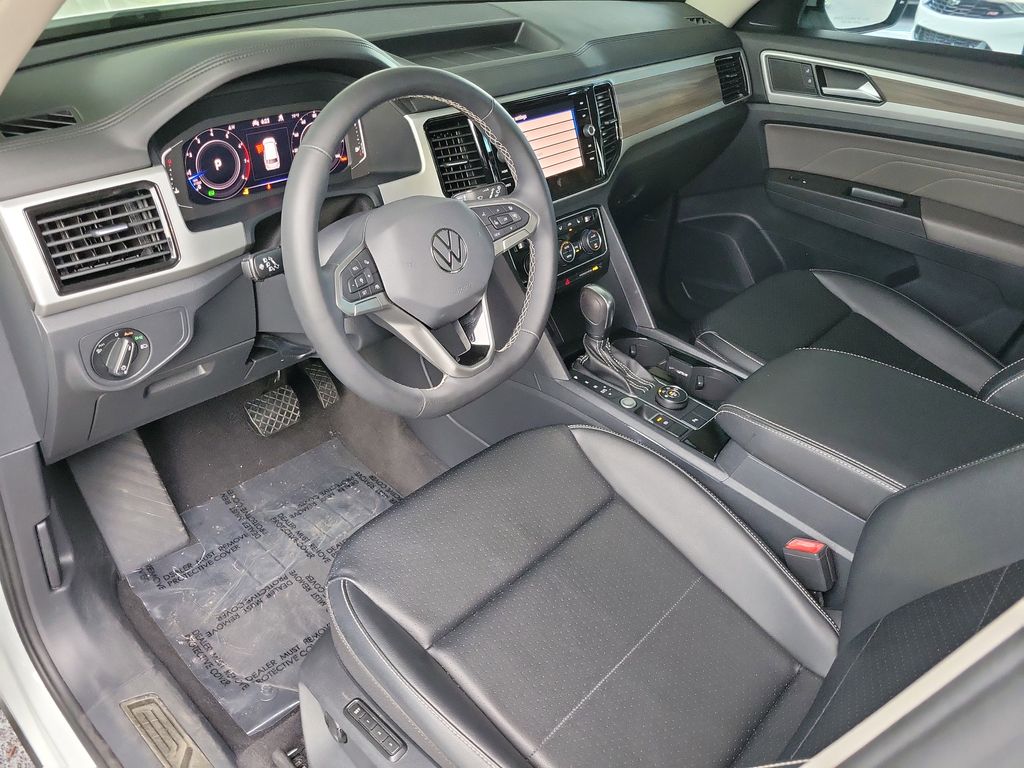 2022 Volkswagen Atlas SEL - Photo 18