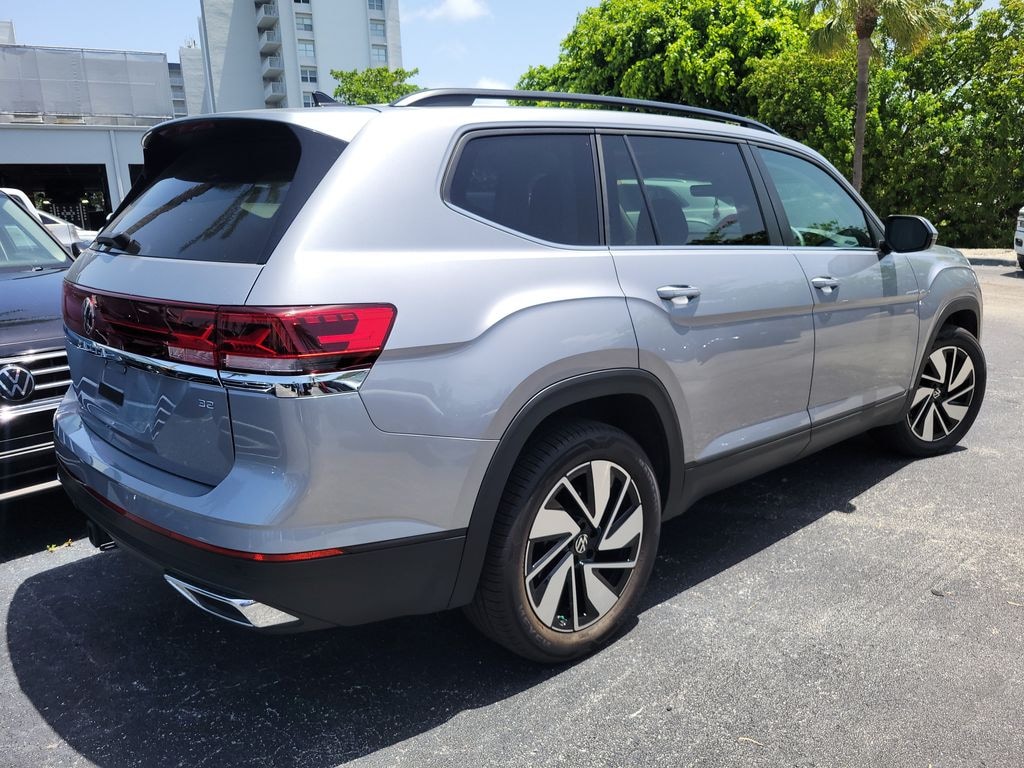 Used 2024 Volkswagen Atlas 2.0T SE w/Technology SUV