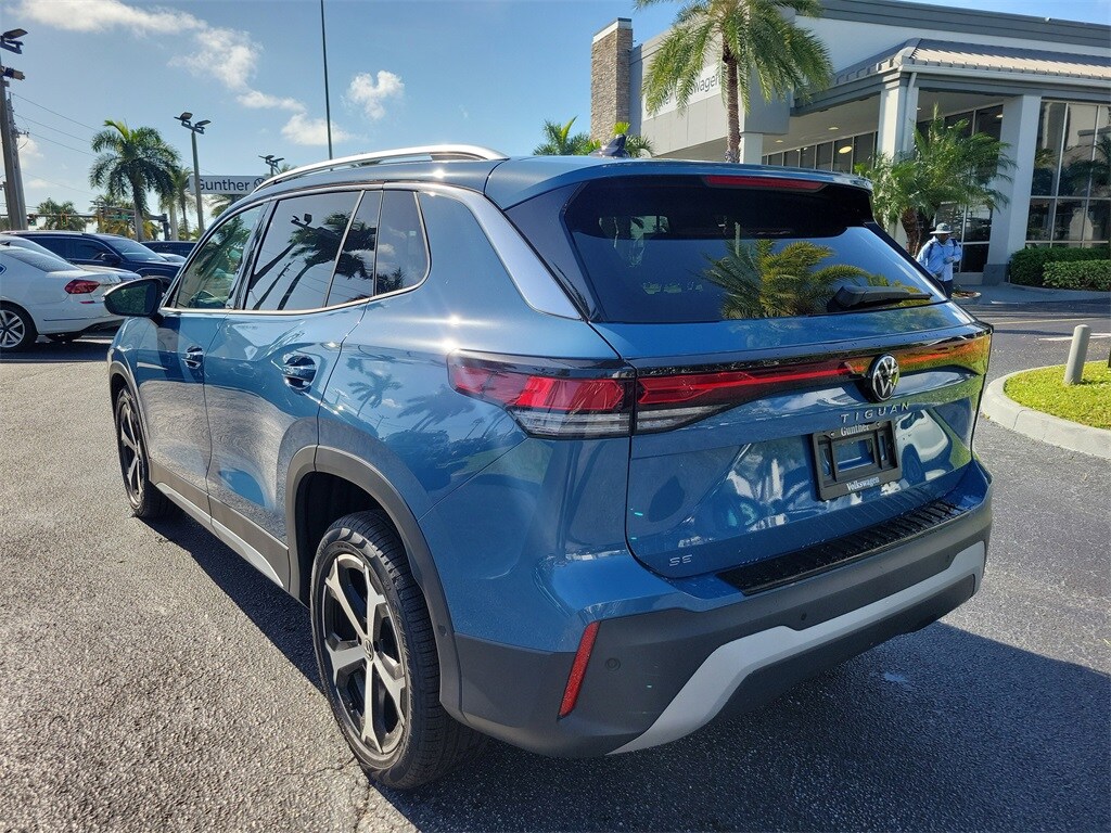 2025 Volkswagen Tiguan SE photo 4