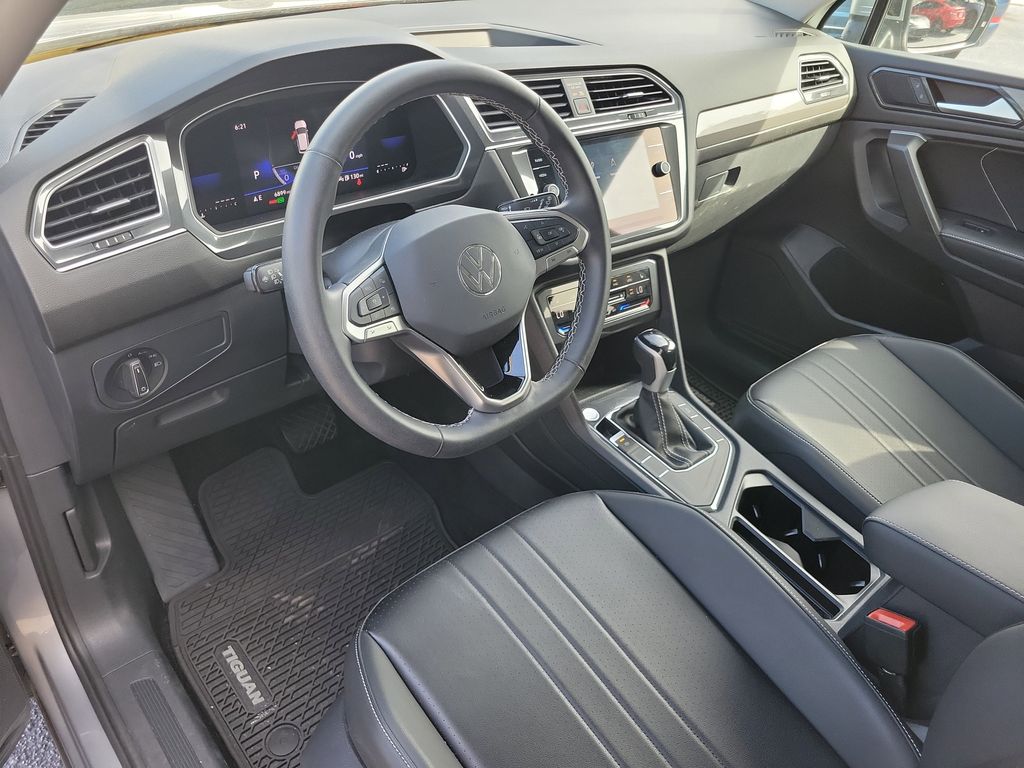 2024 Volkswagen Tiguan SE - Photo 14