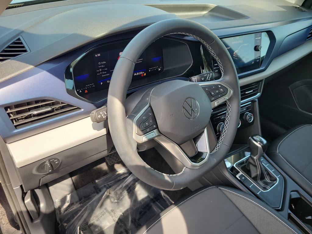 2023 Volkswagen Taos SE - Photo 15