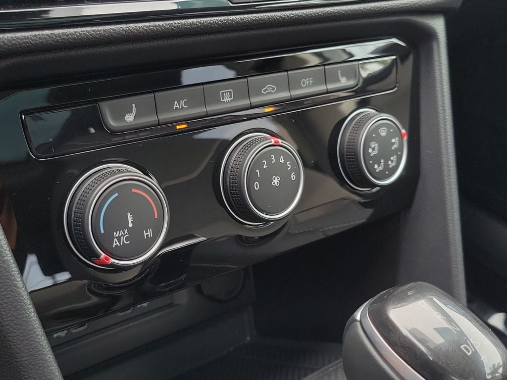 2023 Volkswagen Taos SE - Photo 26