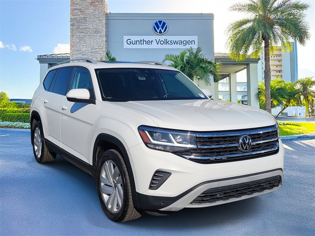 2021 Volkswagen Atlas SEL photo 2
