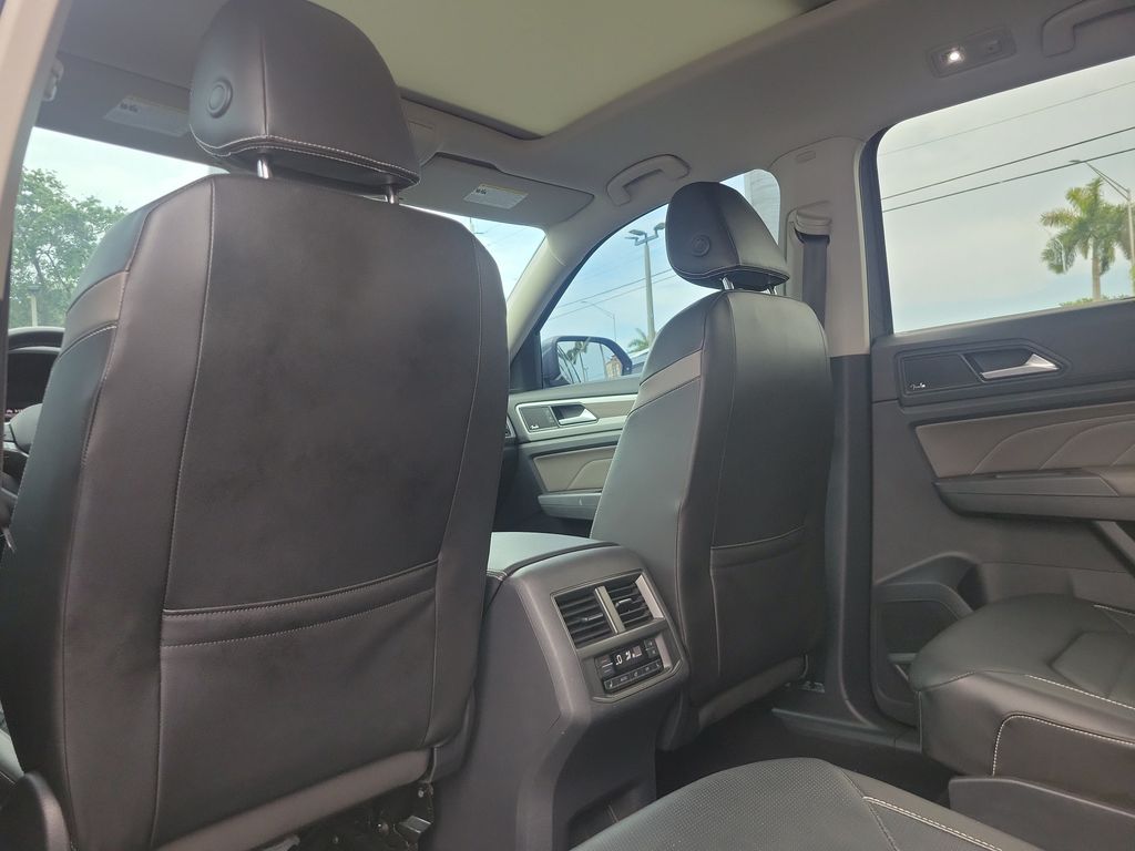 2021 Volkswagen Atlas SEL Premium - Photo 11