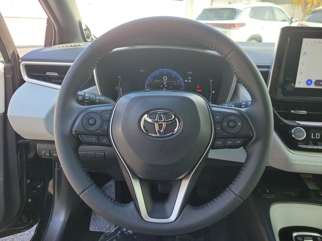 2024 Toyota Corolla Hatchback XSE - Photo 20