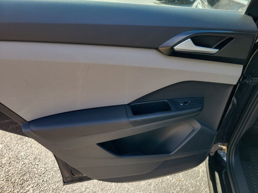 2023 Volkswagen Taos S - Photo 6
